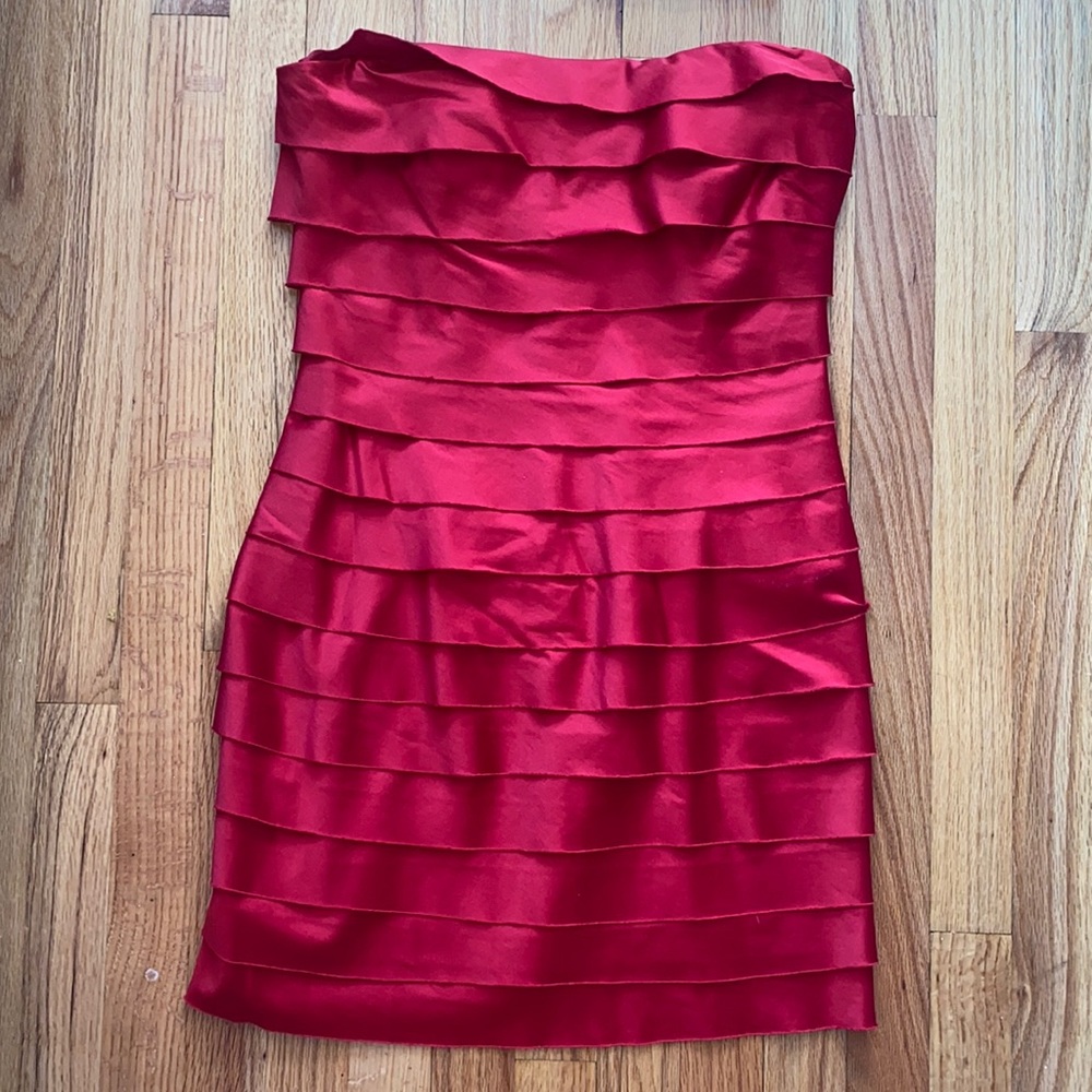 Red strapless dress